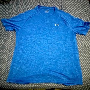 Under Armour vee neck tee